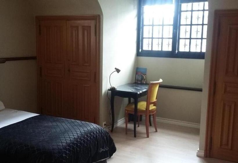 スーペリアールーム, Hôtel Les Deux Magots