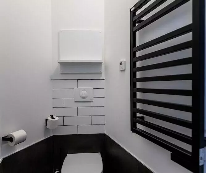 اتاق استاندارد, Ibis Pau Centre
