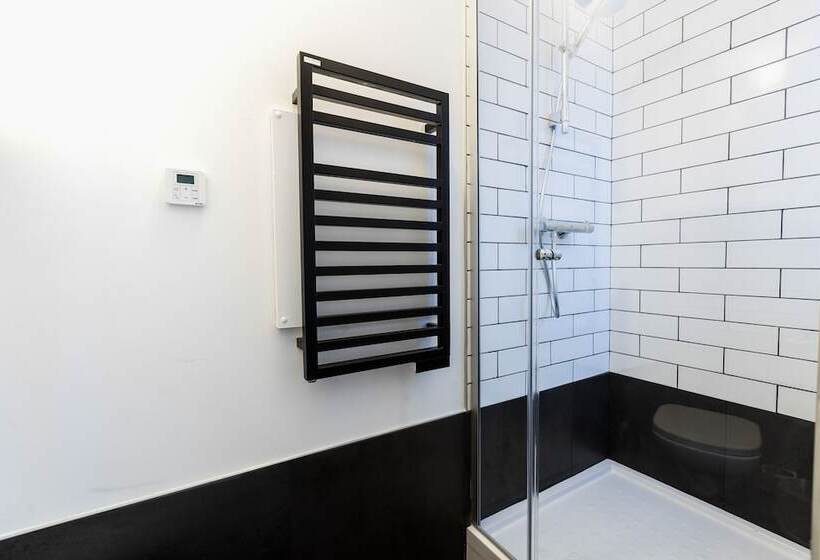 غرفة قياسية, Ibis Pau Centre