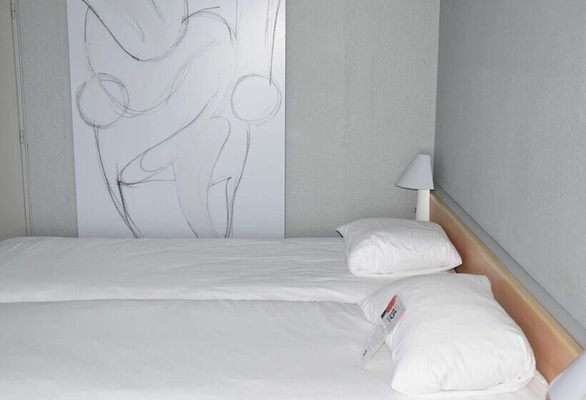 スタンダードルーム, Ibis Rochefort