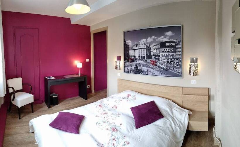 Номер Стандарт, L Auberge Du Cochon D Or
