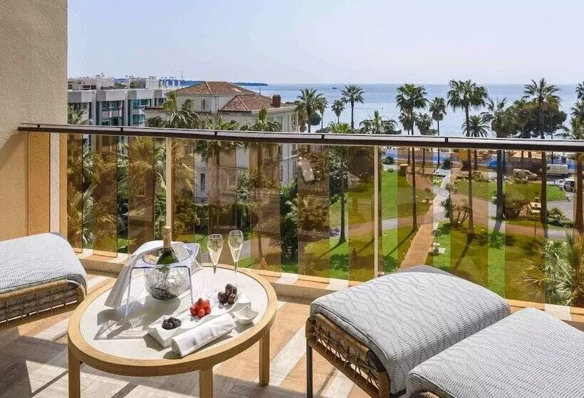 Superior-huone Merinäkymä, Mondrian Cannes