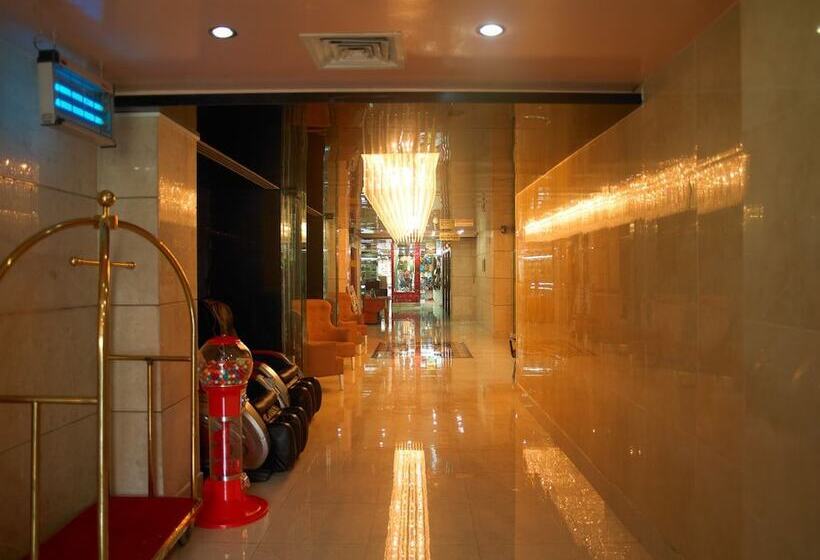 Номер Deluxe, Phoenicia Grand