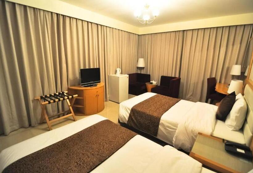 Номер Deluxe, Phoenicia Grand