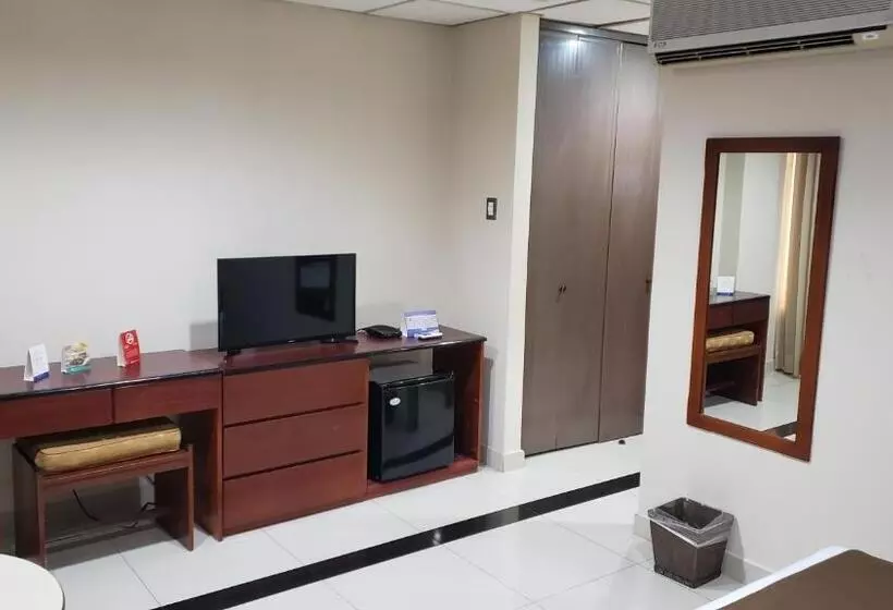 اتاق اجرایی یک تخته, Ramada