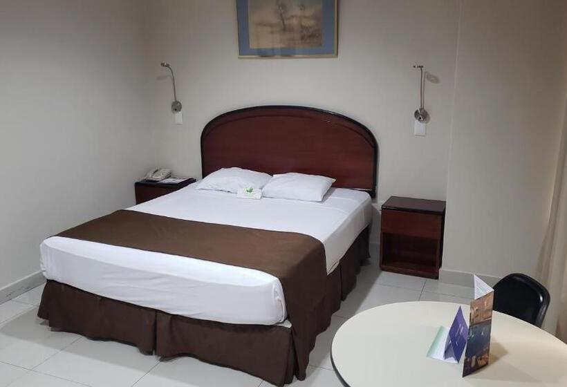 اتاق اجرایی یک تخته, Ramada