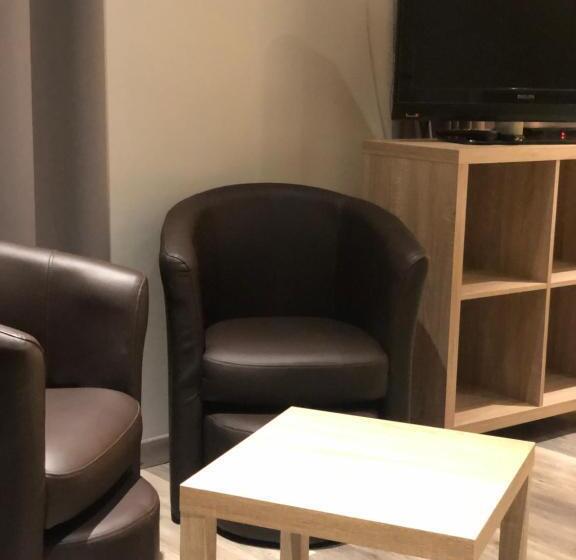 غرفة ديلوكس, De L Abbaye à Cluny