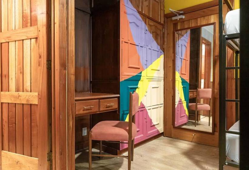 سرير فى غرفة مشتركه, Socialtel Cuenca   Formerly Selina Cuenca