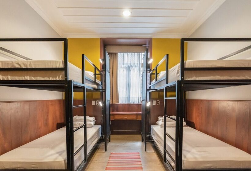 سرير فى غرفة مشتركه, Socialtel Cuenca   Formerly Selina Cuenca