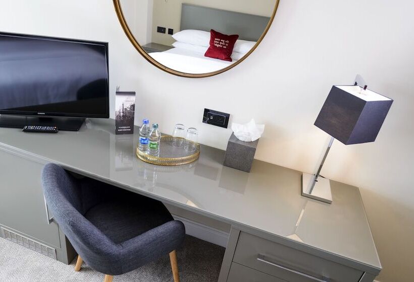 스탠다드 룸, The Metropole Hotel Cork