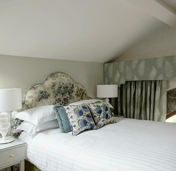 חדר סטנדרט, Station House