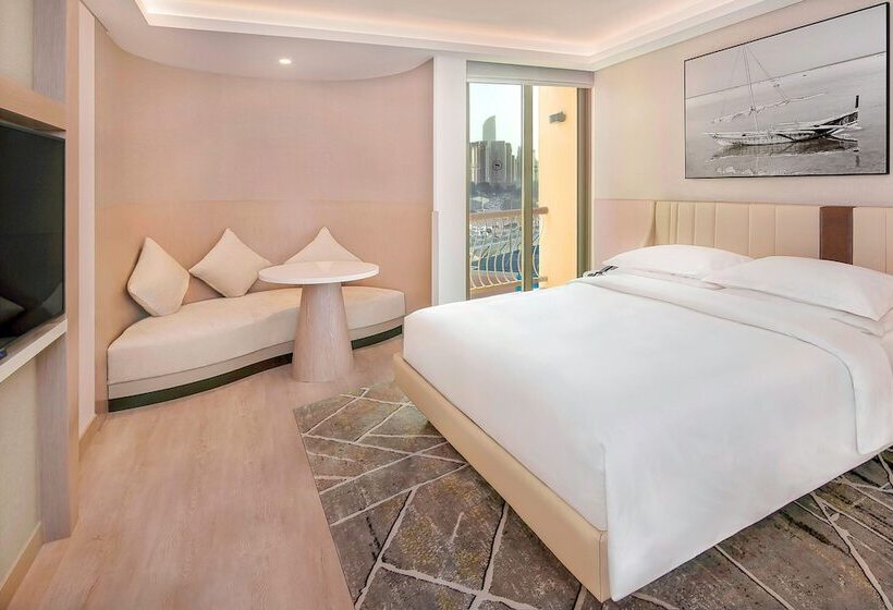 Номер Клуб, Sheraton Abu Dhabi Hotel & Resort