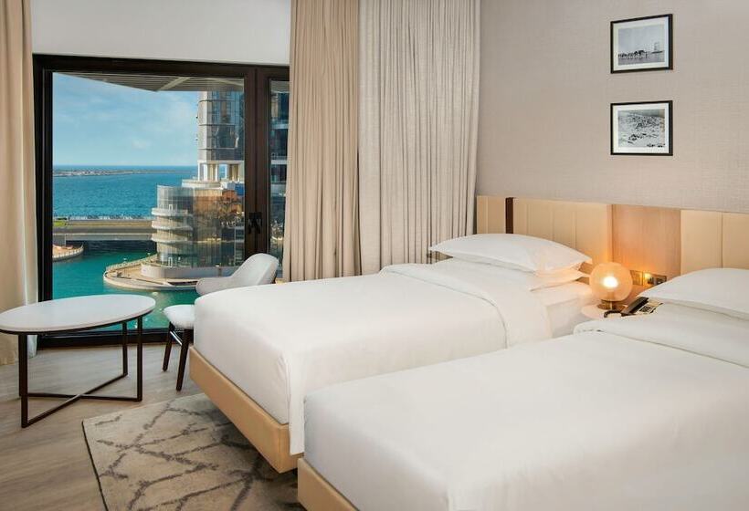 Chambre Club, Sheraton Abu Dhabi Hotel & Resort