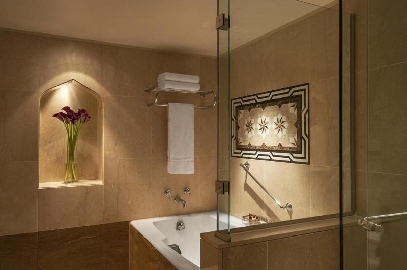 Классический Номер, Sheraton Abu Dhabi Hotel & Resort