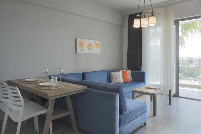 Люкс, Sheraton Abu Dhabi Hotel & Resort