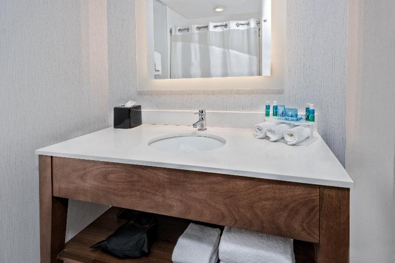 Президентский Люкс, Sheraton Abu Dhabi Hotel & Resort