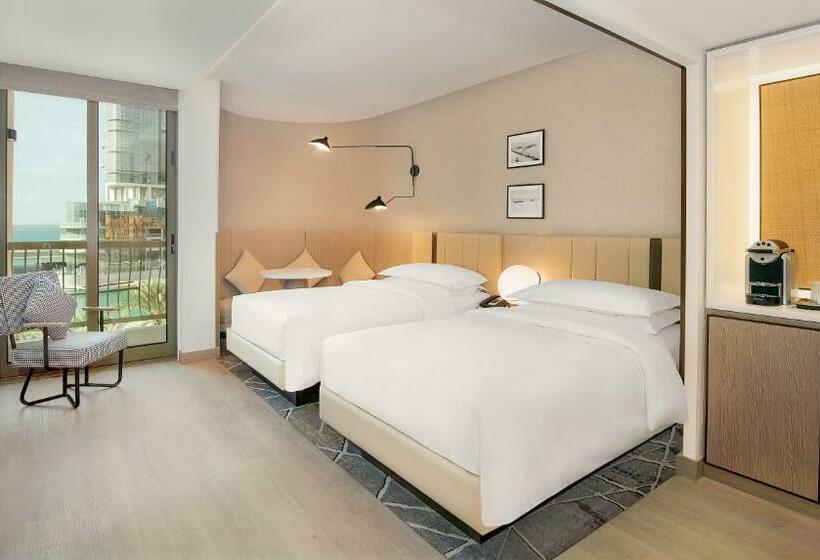 Номер Клуб, Sheraton Abu Dhabi Hotel & Resort