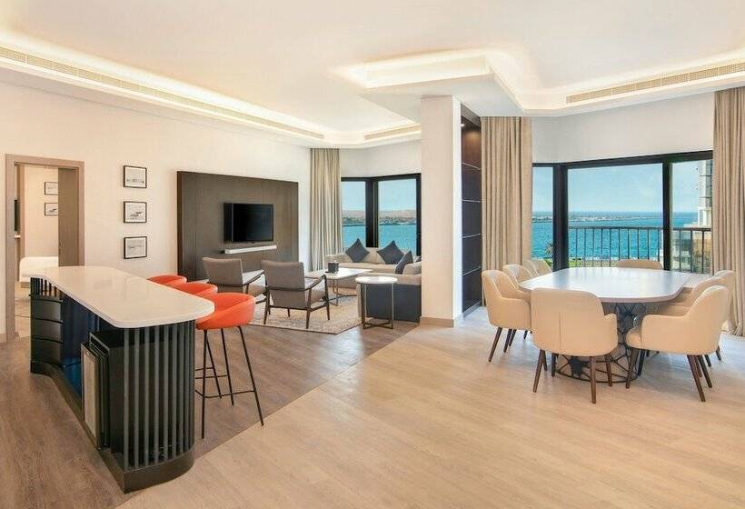 Люкс Real 2 Спальни, Sheraton Abu Dhabi Hotel & Resort