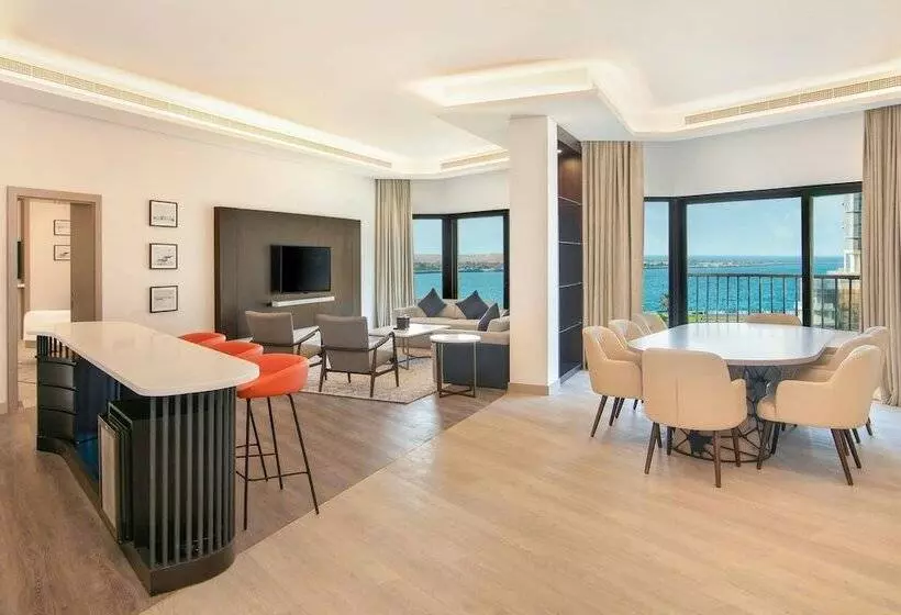 ロイヤルスイート２ベッドルーム, Sheraton Abu Dhabi Hotel & Resort