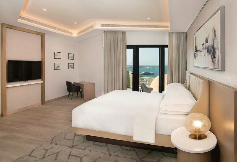 Люкс Real 2 Спальни, Sheraton Abu Dhabi Hotel & Resort