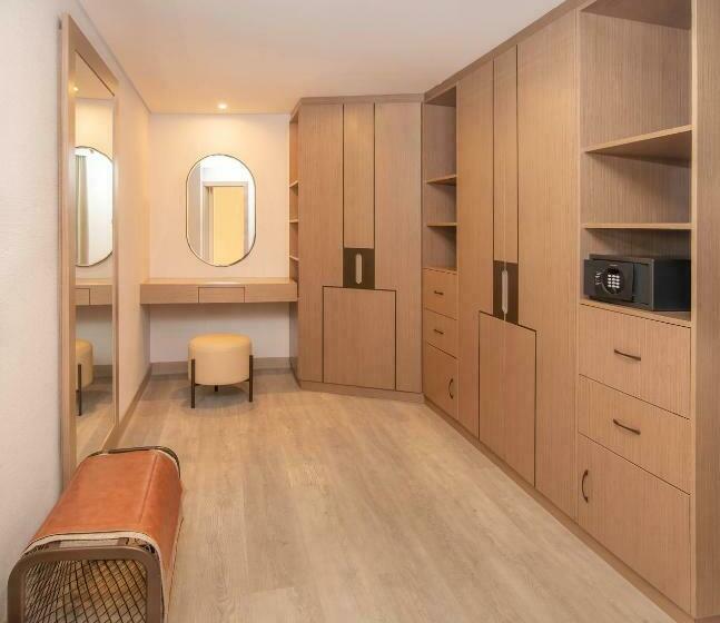 Люкс 2 Спальни, Sheraton Abu Dhabi Hotel & Resort