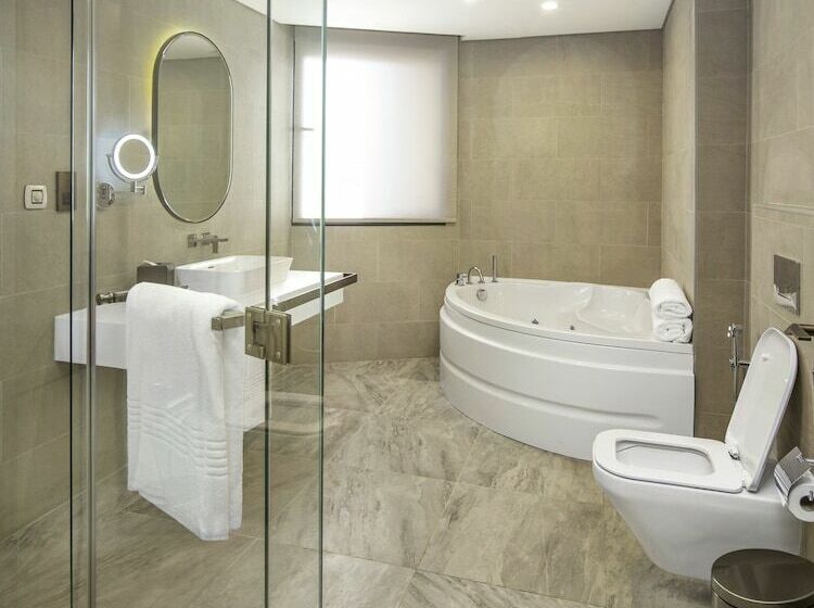 Люкс 2 Спальни, Sheraton Abu Dhabi Hotel & Resort