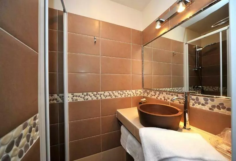 اتاق استاندارد با چشم‌انداز دریا, Beau Rivage