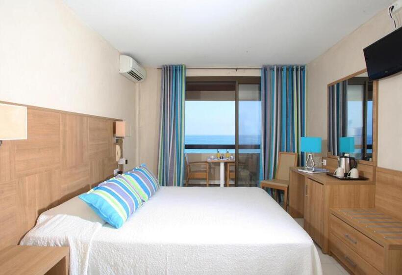 스탠다드 테라스 룸 바다 전망, Beau Rivage