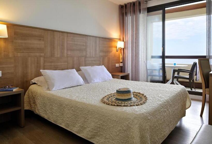 스탠다드 테라스 룸 바다 전망, Beau Rivage