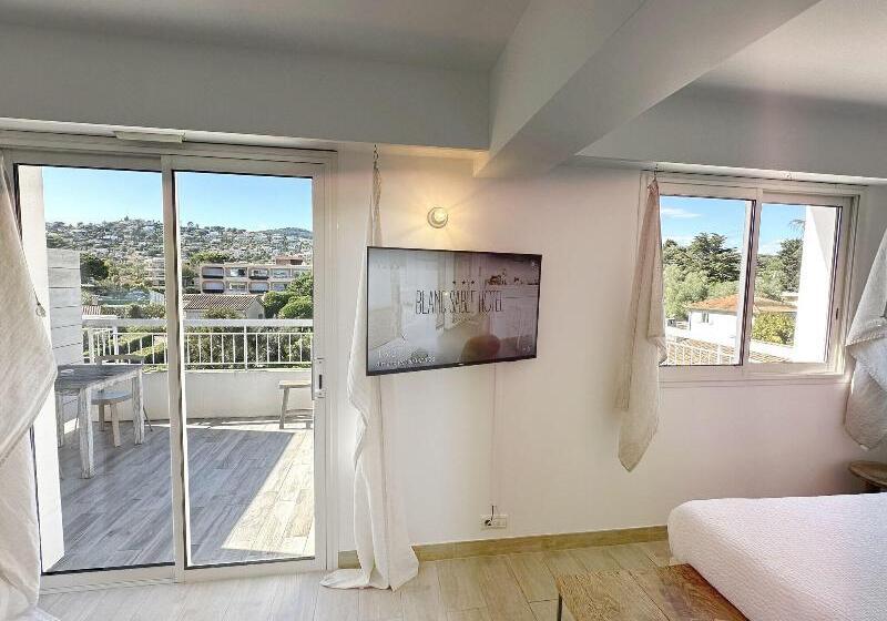 带露台的豪华间, Blanc Sable