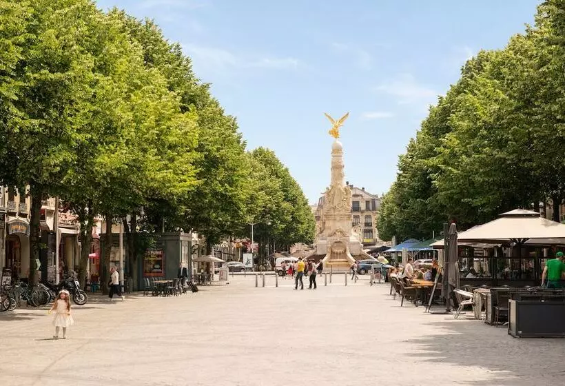 Standard Værelse, Bristol Reims
