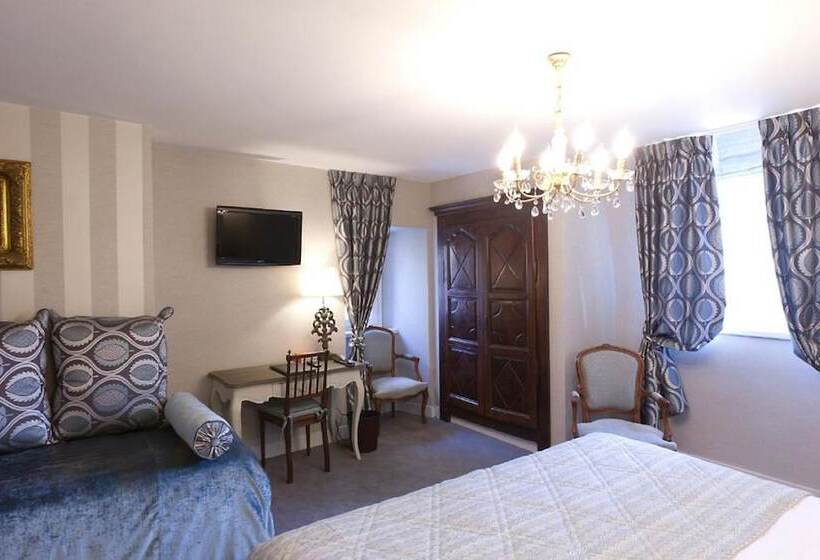 اتاق کلاسیک سه تخته, Chateau De Pray