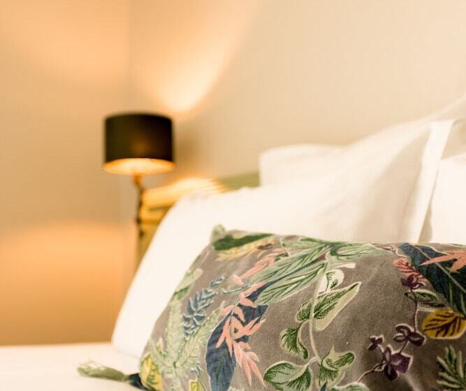 클래식 룸, Château De Fontanges