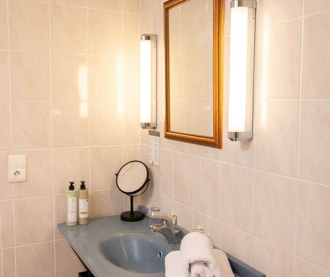 패밀리 룸, Château De Fontanges