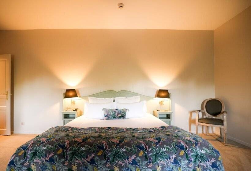 패밀리 룸, Château De Fontanges