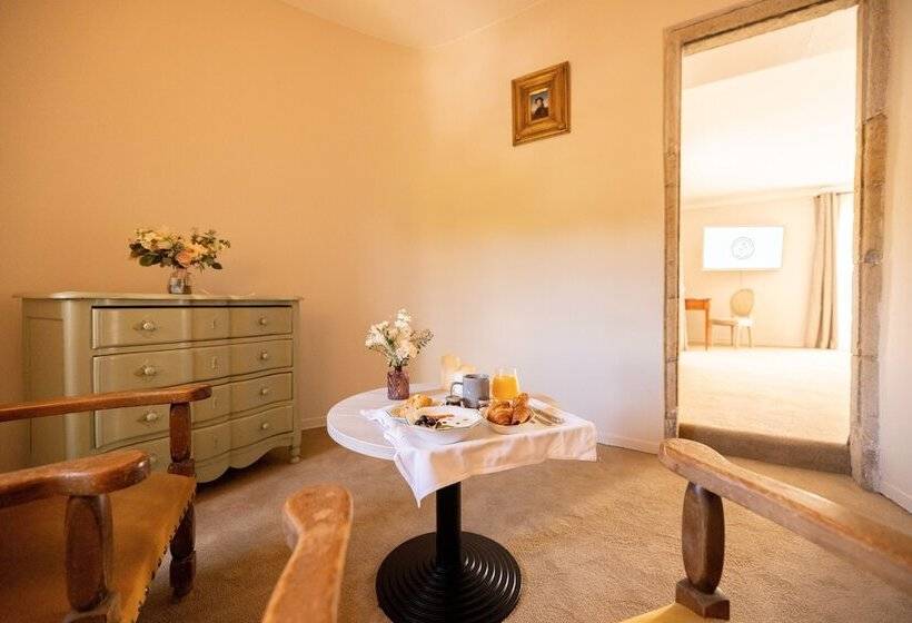 스위트, Château De Fontanges