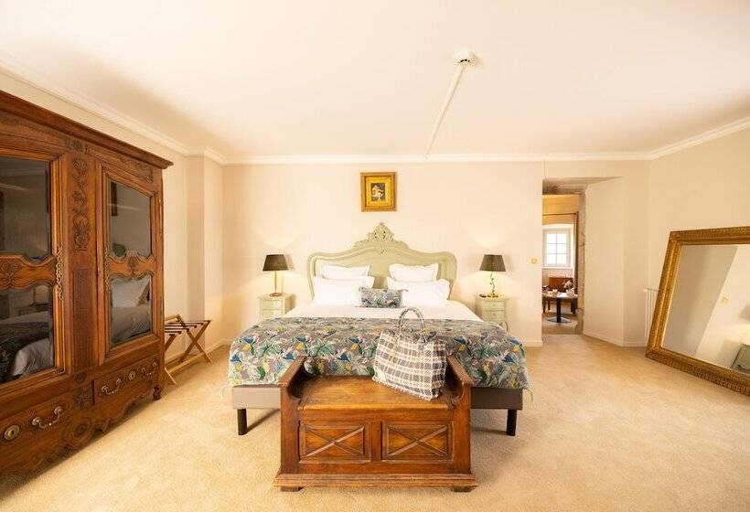 스위트, Château De Fontanges