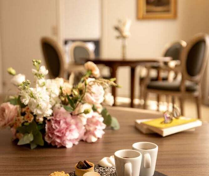 스위트, Château De Fontanges