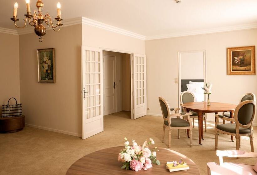 스위트, Château De Fontanges