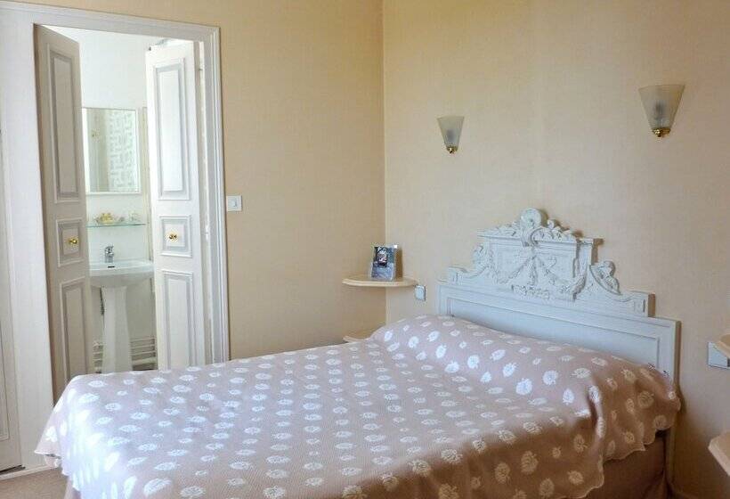 غرفة قياسية, Château Des Tertres