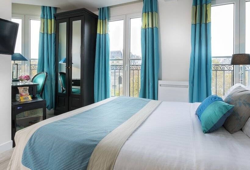 スタンダードルーム, Cluny Square