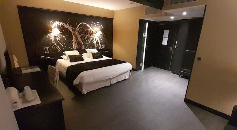 주니어 스위트, De Champagne