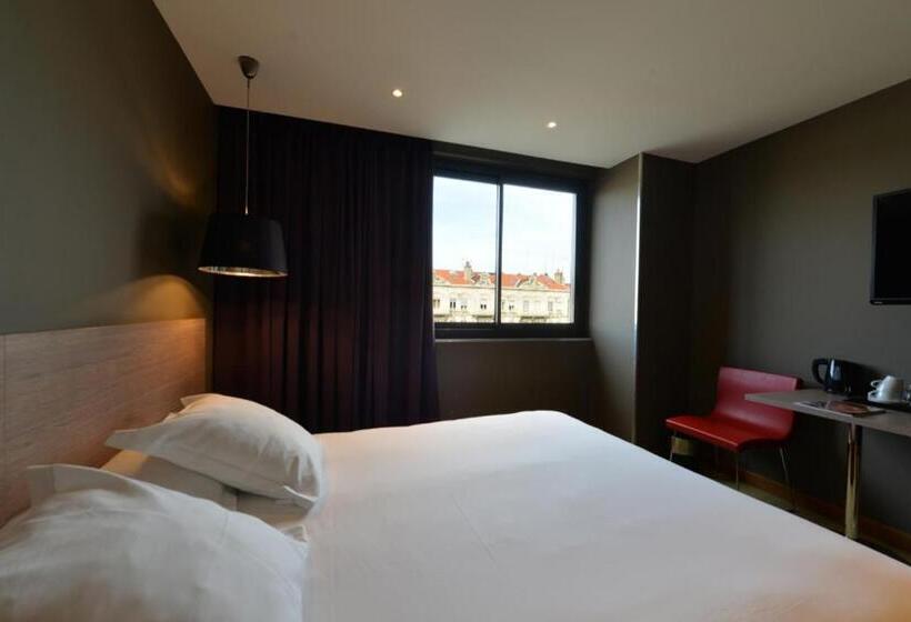 Номер Superior, De France