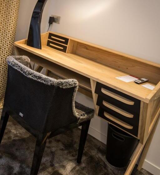 Номер Superior, De France