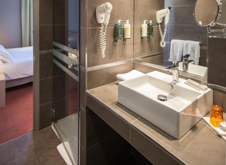 Полулюкс, De France