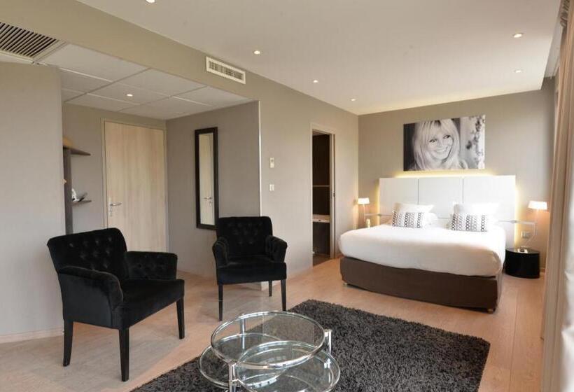 Полулюкс, De France