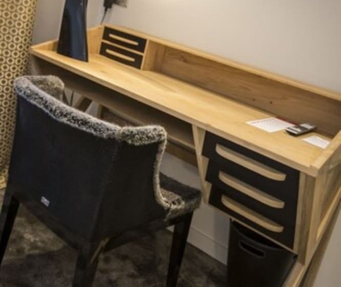 Номер Superior, De France