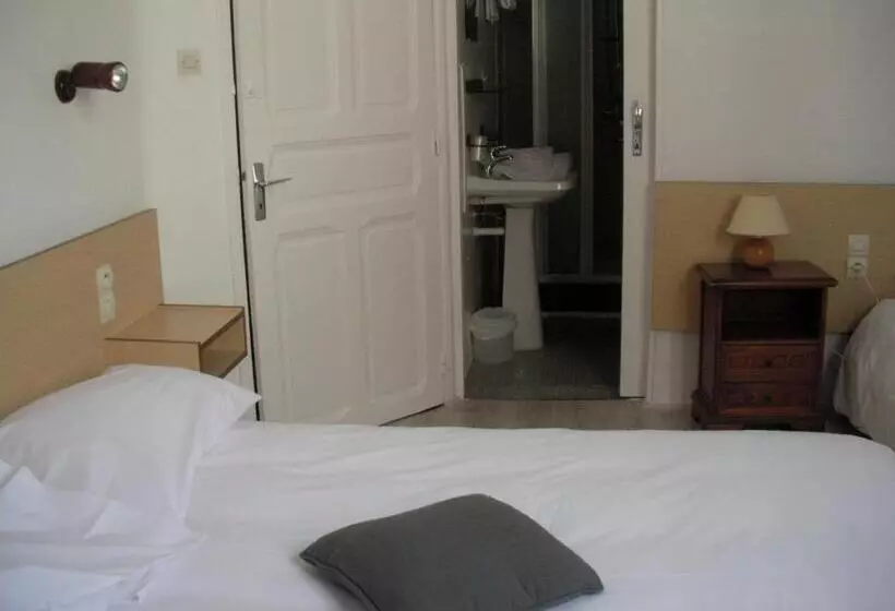 Quarto Triplo Estandar, De La Poste