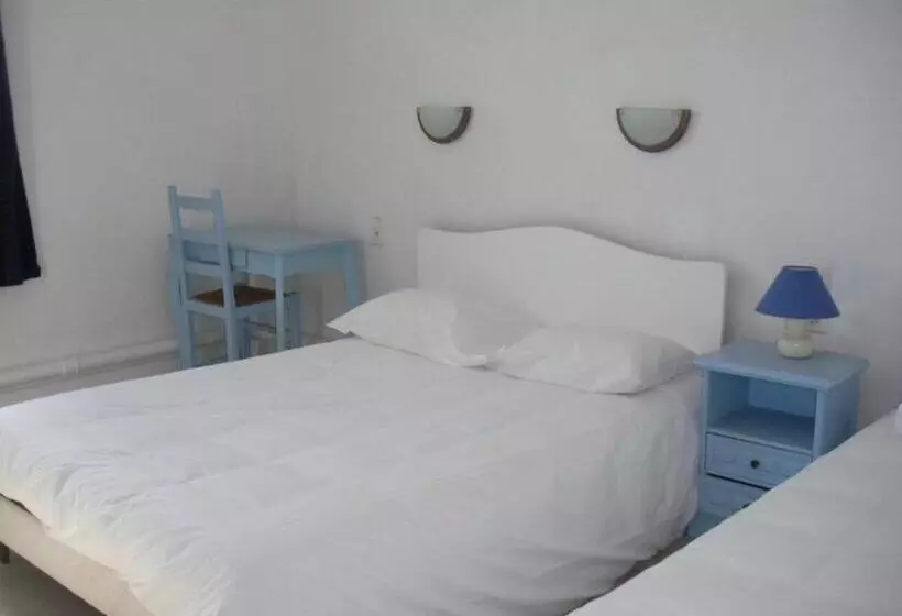 Quarto Triplo Estandar, De La Poste