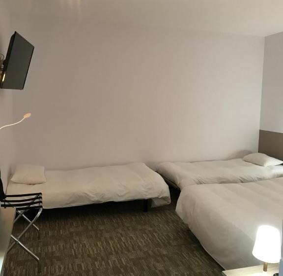 חדר סטנדרט לארבעה, Du Clocher